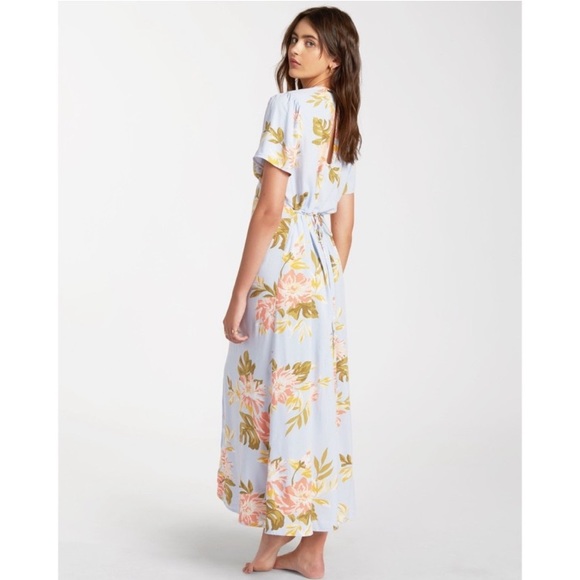 Billabong Floral Dress - Picture 4 of 11